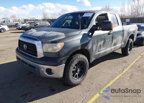 2007 Toyota Tundra Sr5 5.7L V8 z USA, uszkodzony, nr VIN 5TBBV54107S482186